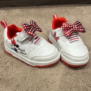 Disney Minnie Mouse White and Red Sneakers Size 6 Toddler